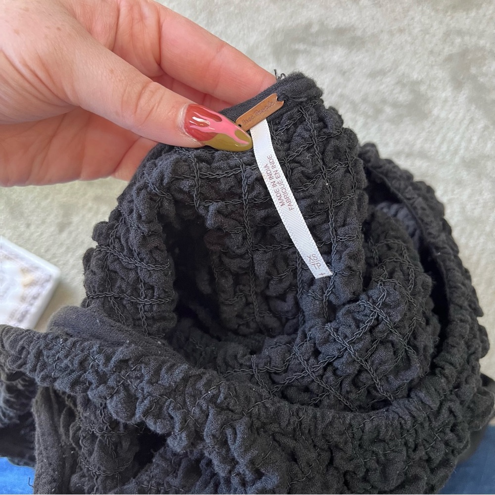 EUC Women's Free People Juliette Smoked Romper size XS in Back - Picture 7 of 9